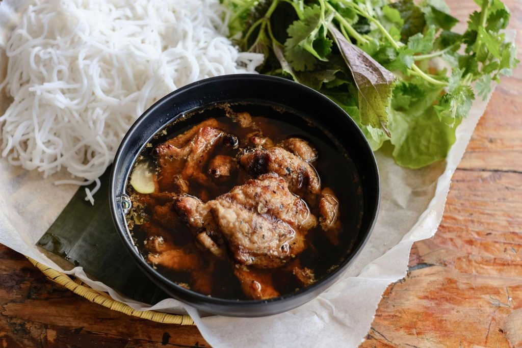 Street food community illustrating customer retention strategies hospitality